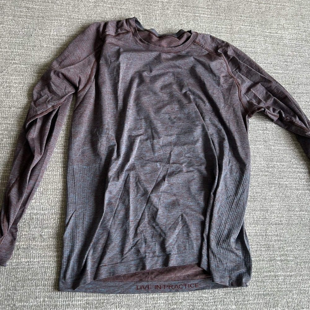 Men’s LULULEMON XL athletic shirt